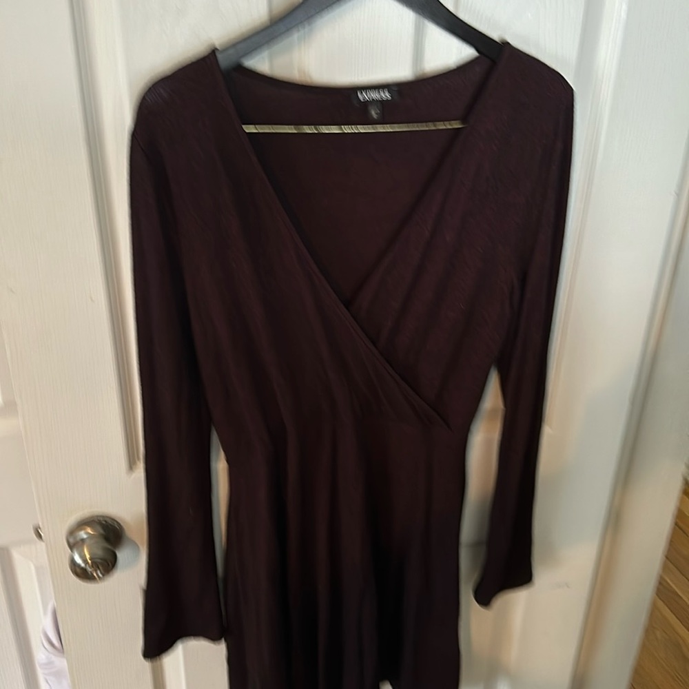 EUC Express v neck/wrap style top burgundy marled short dress from express